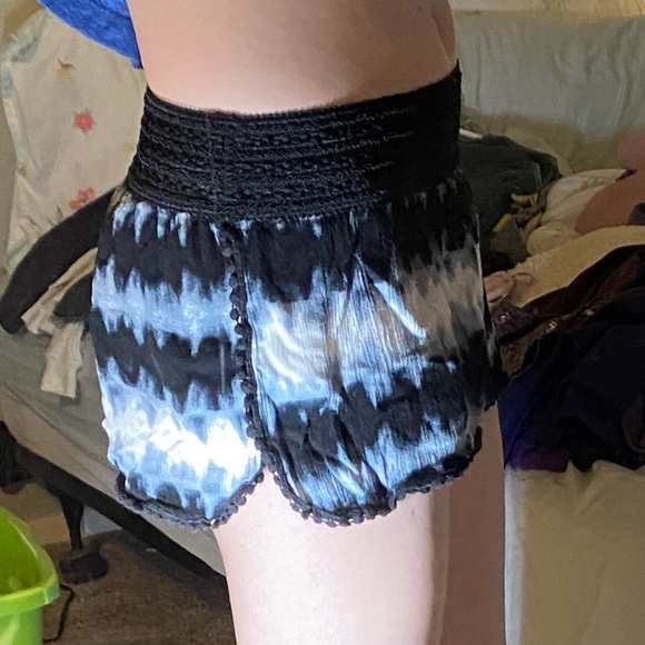 Bohemian Blue Shorts - Picture 4 of 6